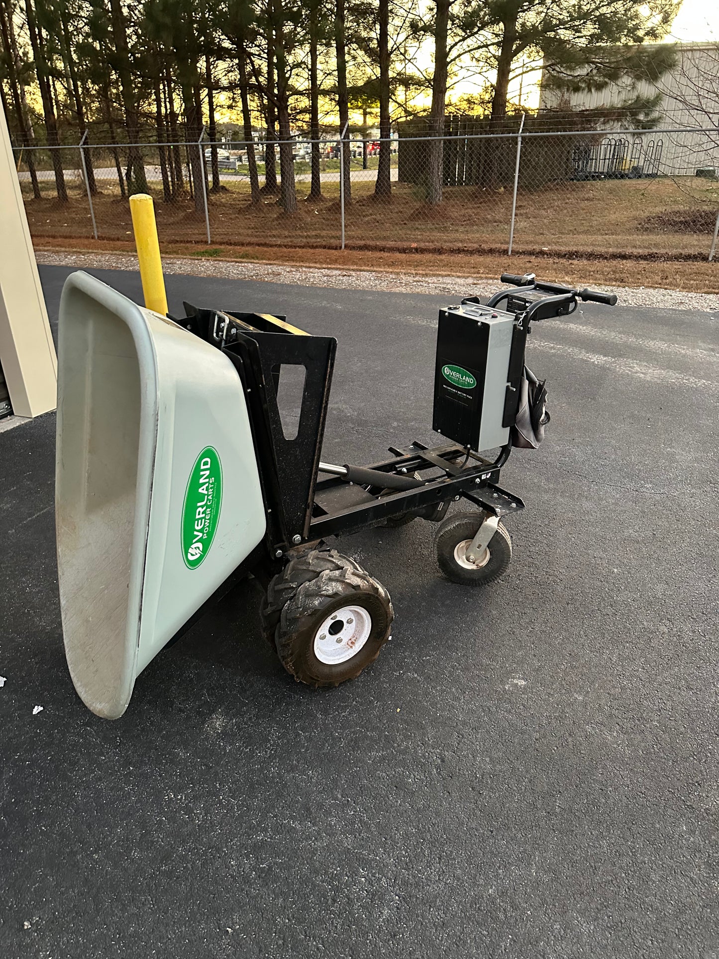 8 cu-ft Electric Dump Cart